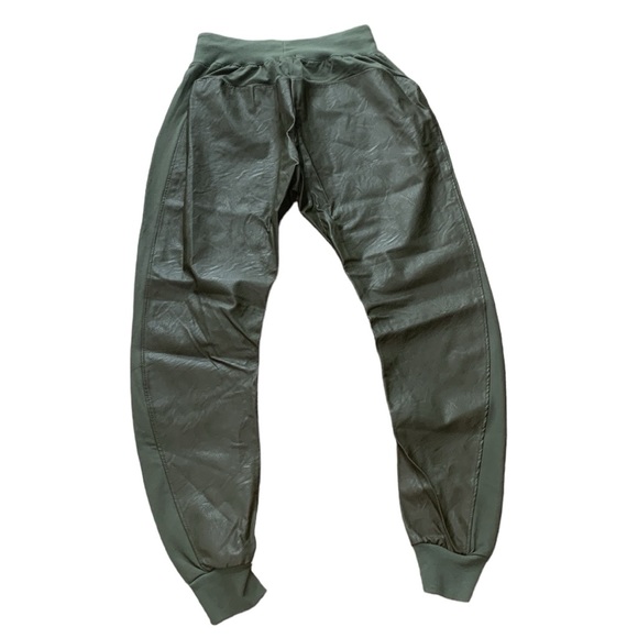 Suzy D Vegan Leather Ultimate Joggers Olive Size Medium - Picture 2 of 8